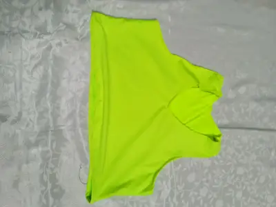 Conjunto deportivo amarillo - miniatura 4
