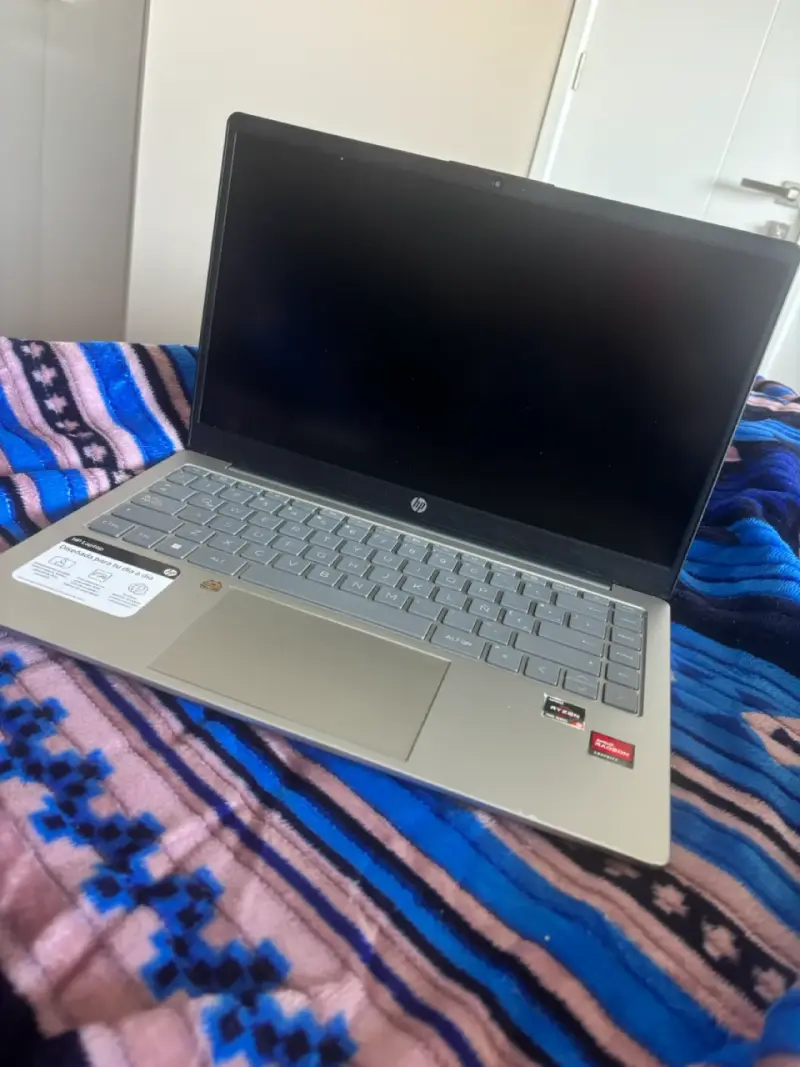 Laptop HP en buen estado - 3