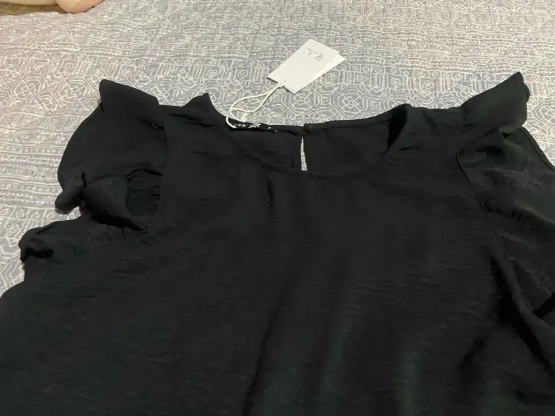 Blusa negra manga corta - 3
