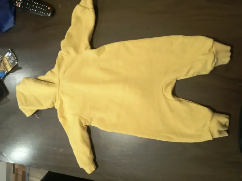 Enterito bebé amarillo con gorro - 3