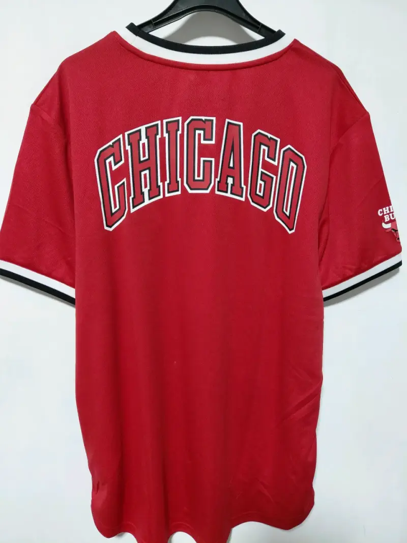 Polera roja Chicago Bulls - 1
