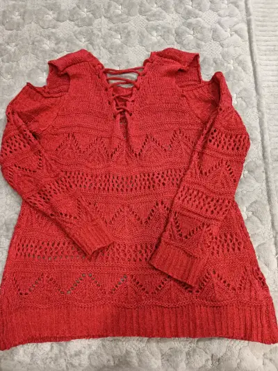 Sweater rojo tejido calado - miniatura 2