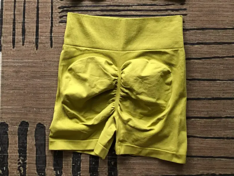 Shorts deportivo verde talla M