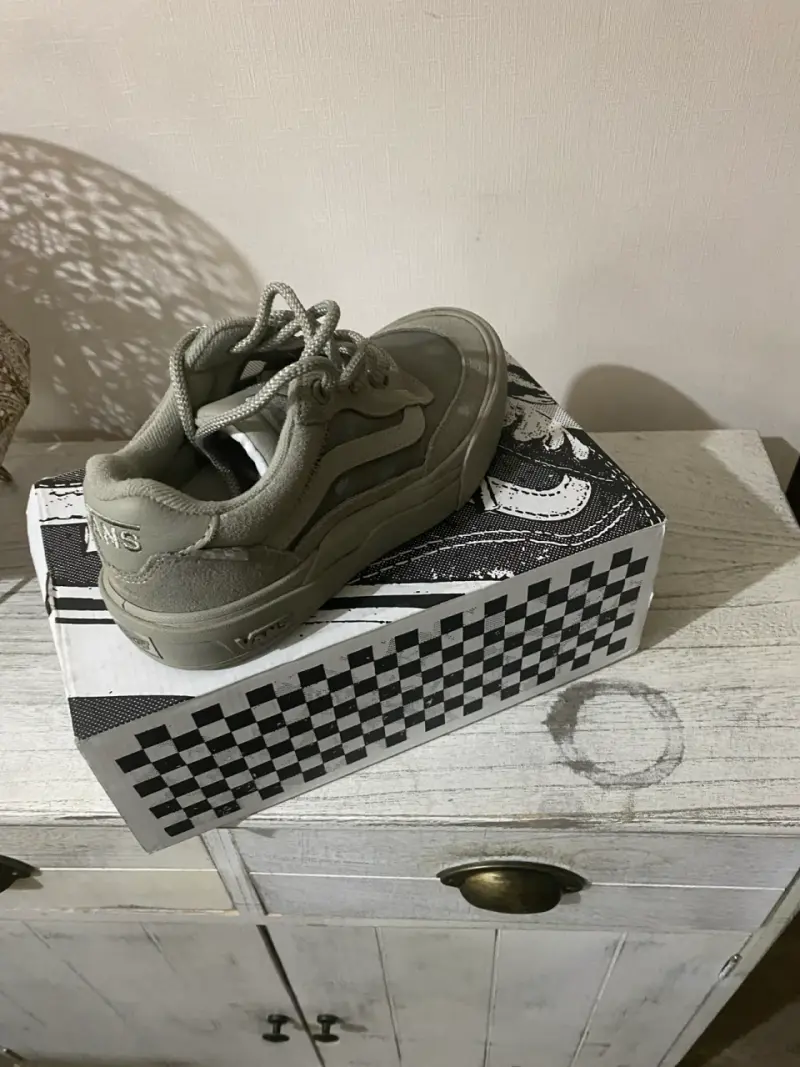 Zapatillas casual color gris - 1