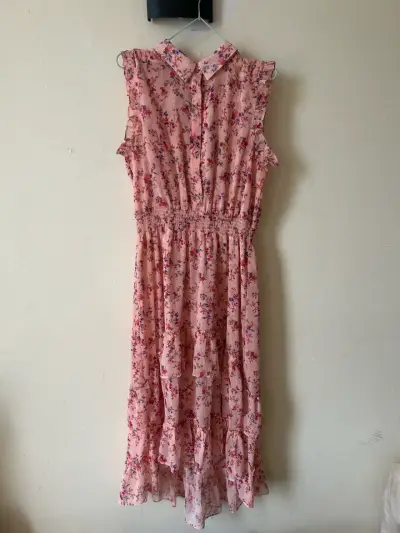 Vestido rosa floreado sin mangas talla M/L - miniatura 1