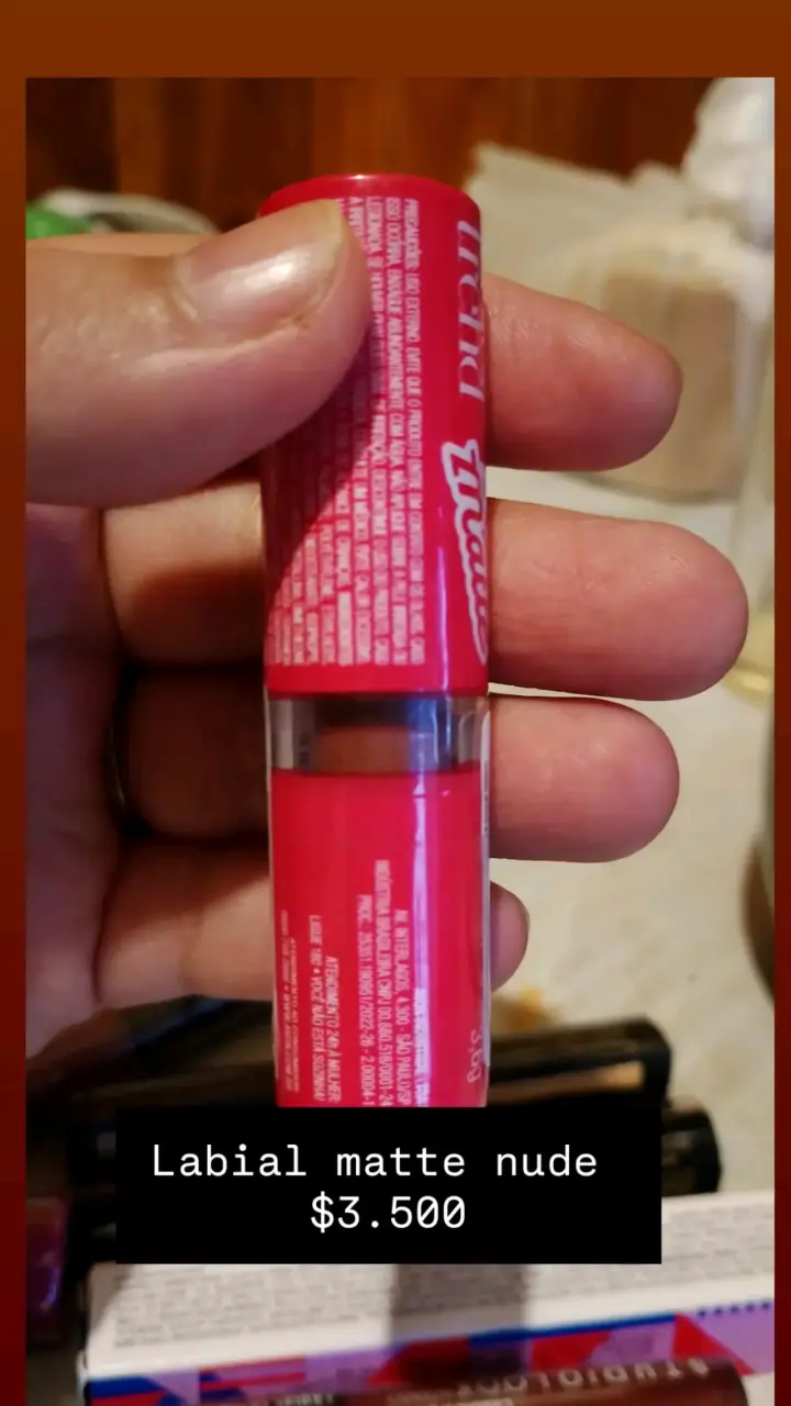 Labial matte color nude