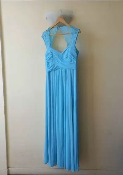 Vestido largo celeste elegante talla M/L - miniatura 1