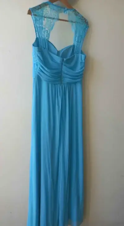 Vestido largo celeste elegante talla M/L - miniatura 2