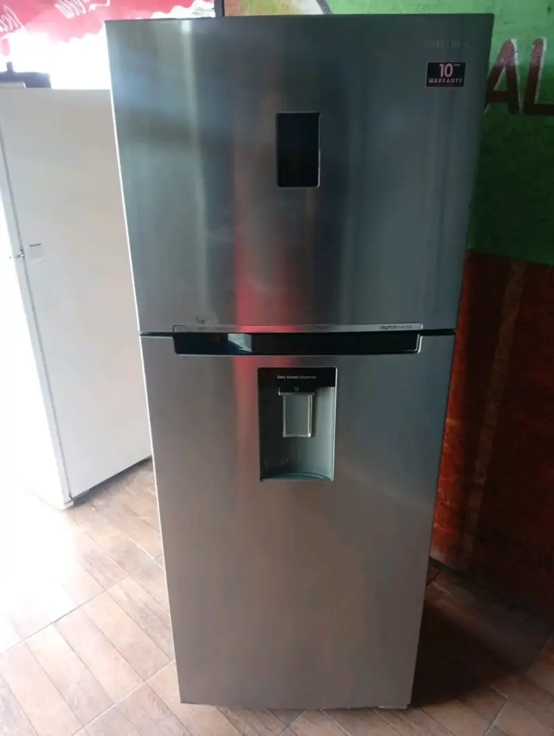 Refrigerador de acero inoxidable Samsung - 1