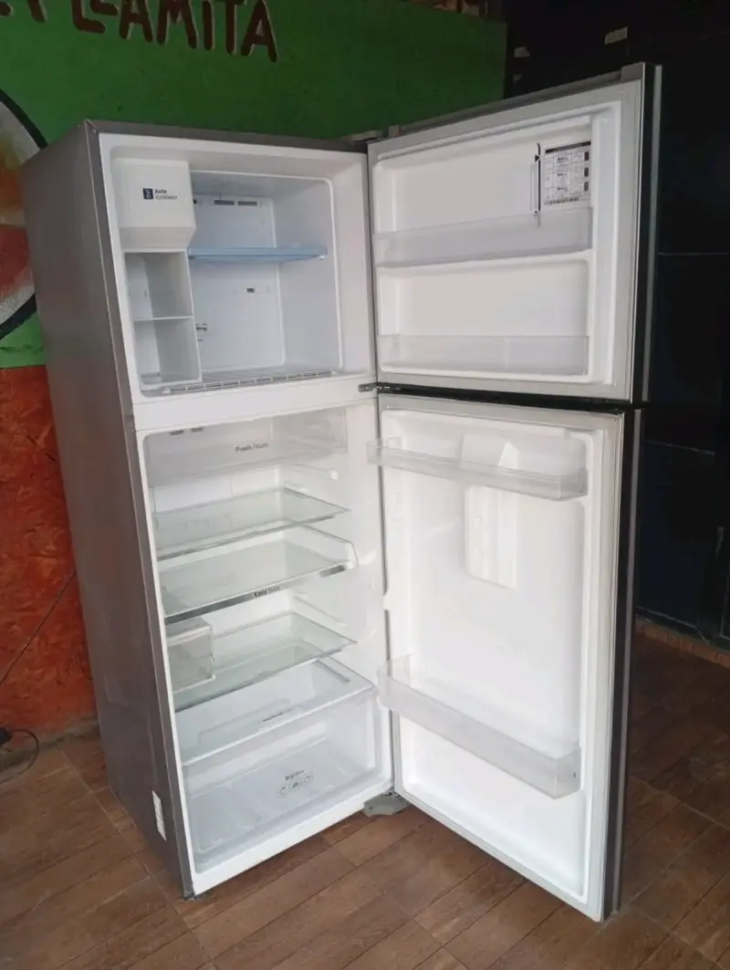 Refrigerador de acero inoxidable Samsung - 3