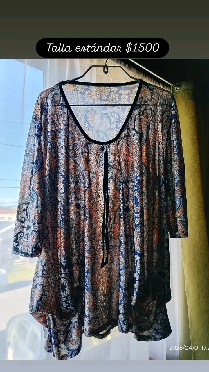 Blusa estampada fluida
