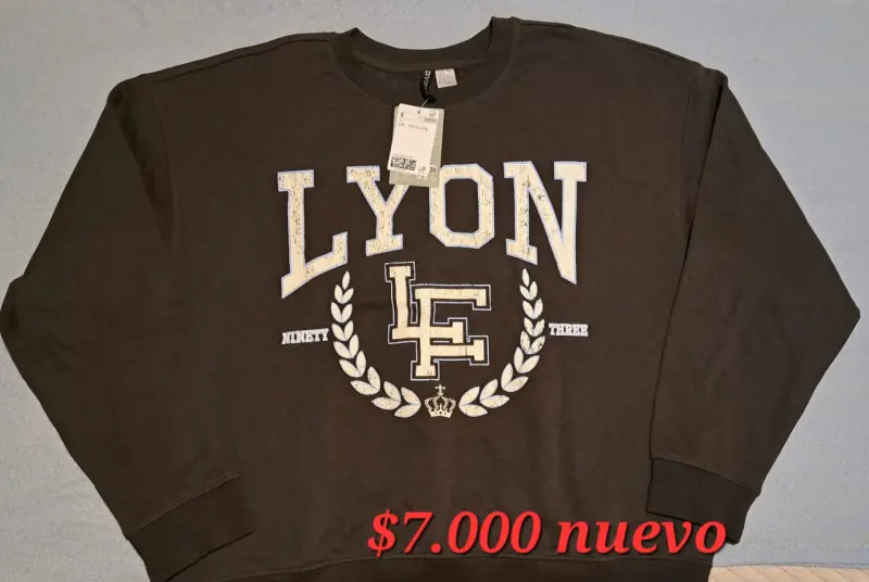 Polerón negro LYON oversized - 1