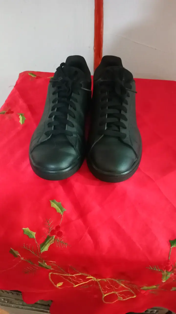 Zapatillas negras de cuero - 1