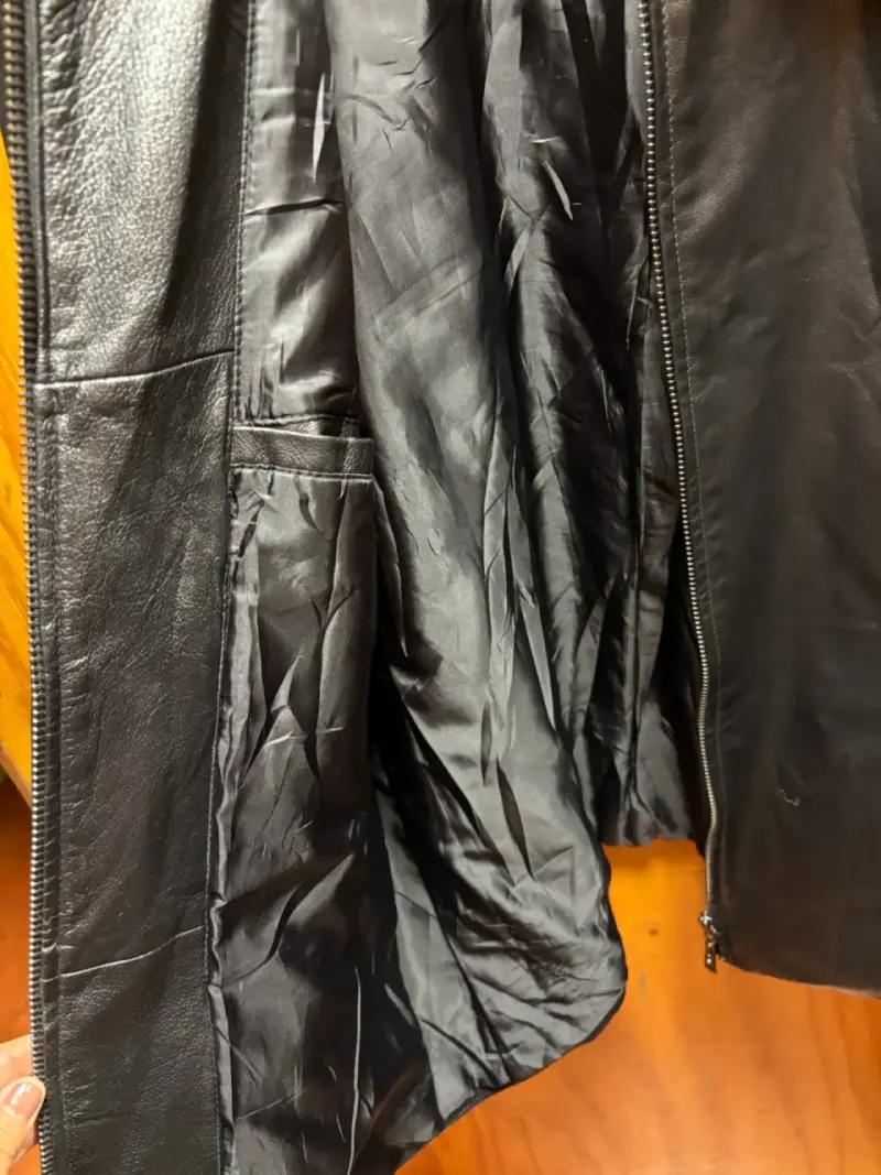 Chaqueta de cuero genuino negra - 4