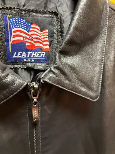 Chaqueta de cuero genuino negra - miniatura 6