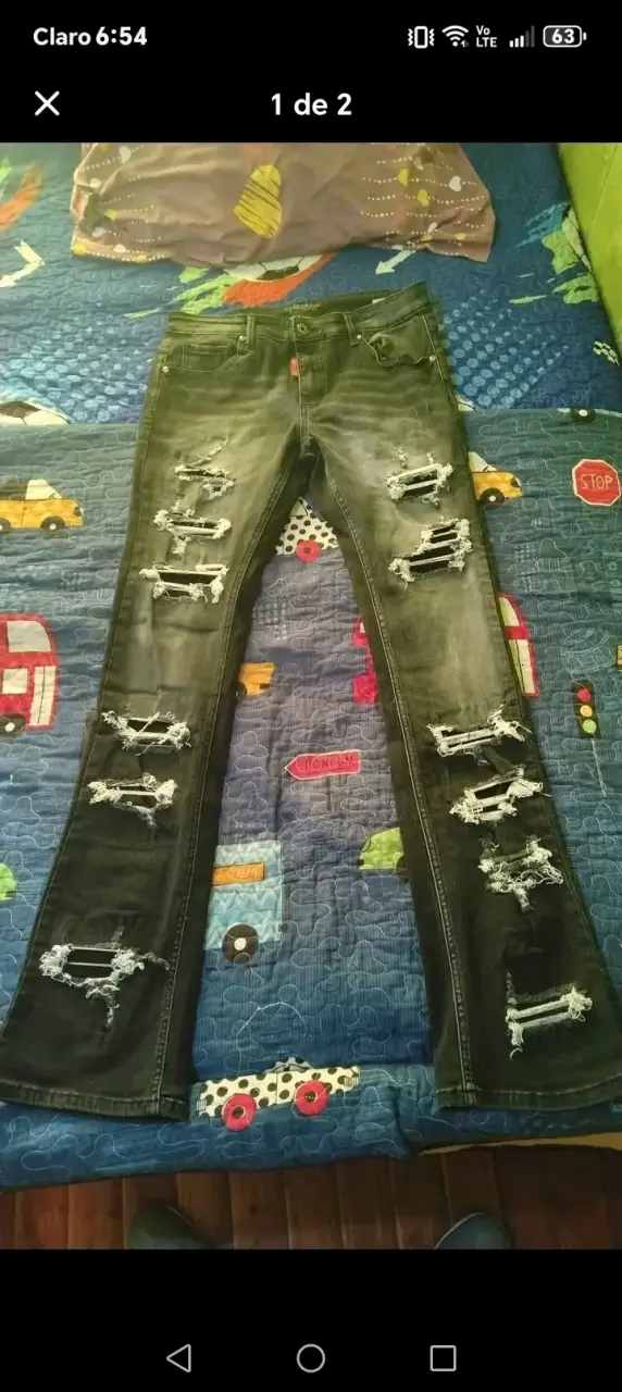 Jeans negros rasgados - 1