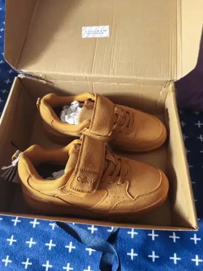 Zapatillas niño nuevas color camel - miniatura 4