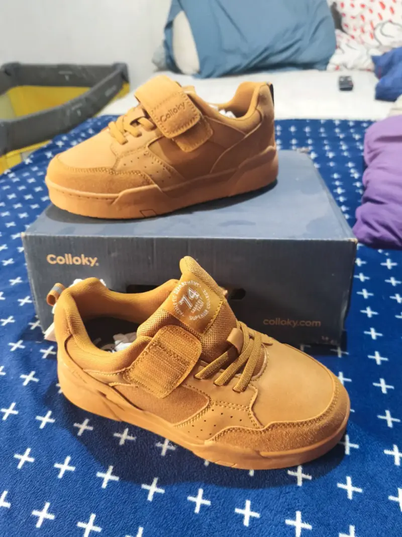 Zapatillas niño nuevas color camel - 5