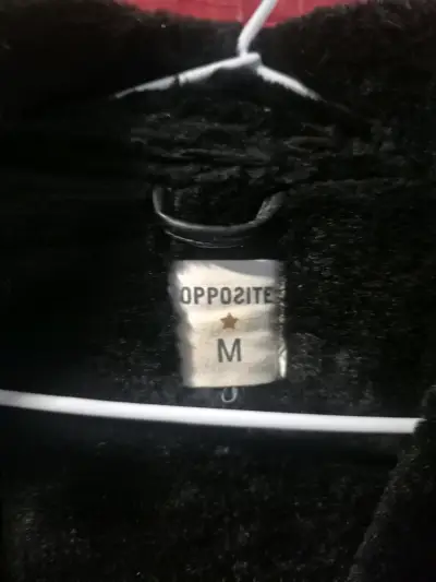 Abrigo negro de peluche Opposite - miniatura 1