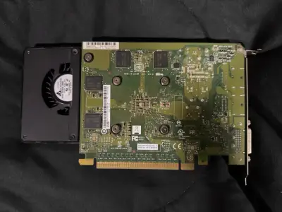 Tarjeta gráfica NVIDIA Quadro - miniatura 2