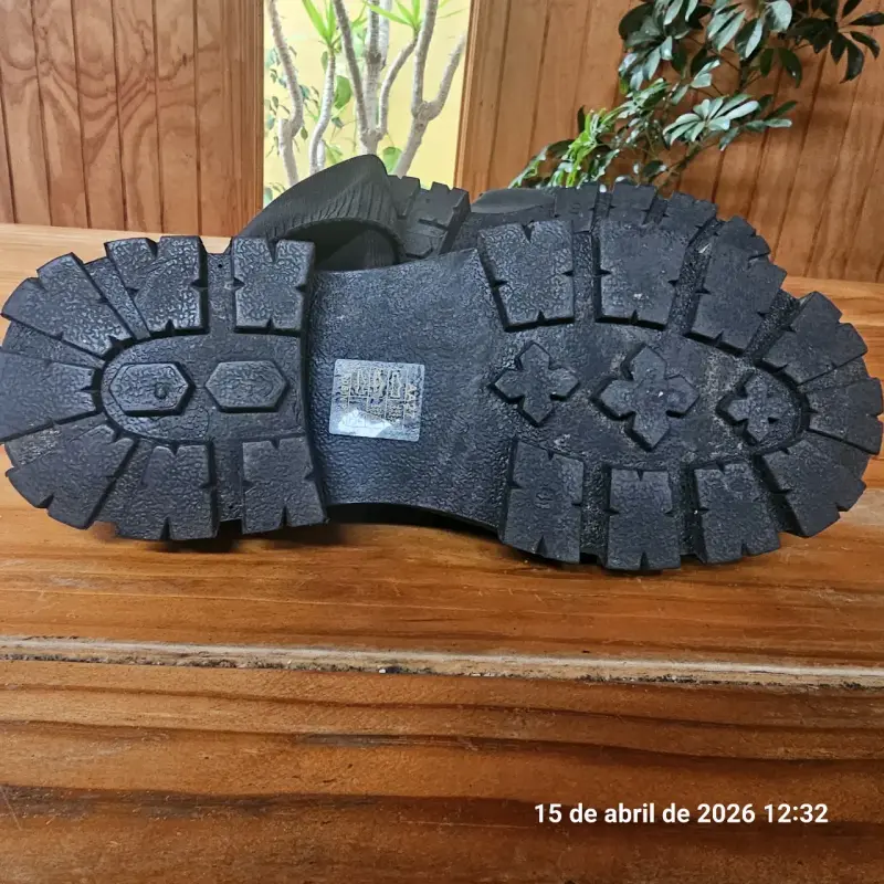 Botas negras de caña alta - 5