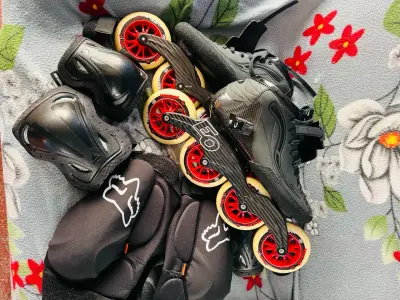 Patines en línea con protección - miniatura 1