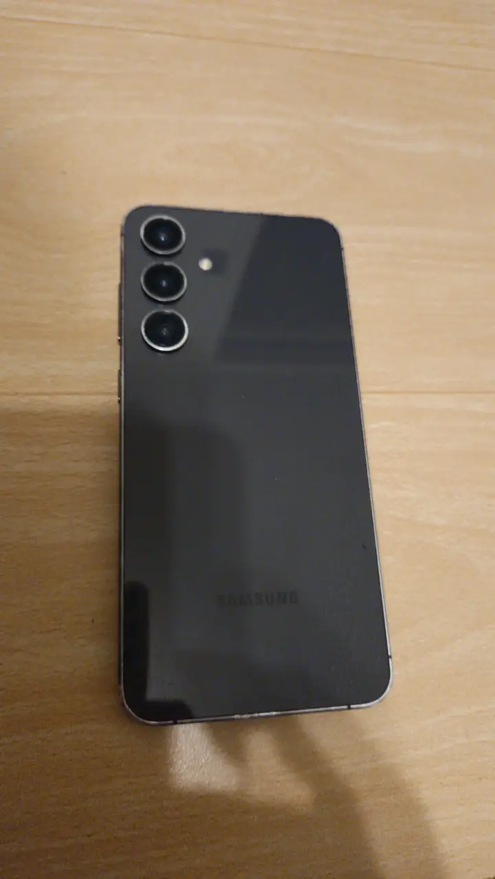 Smartphone Samsung negro en buen estado - 1