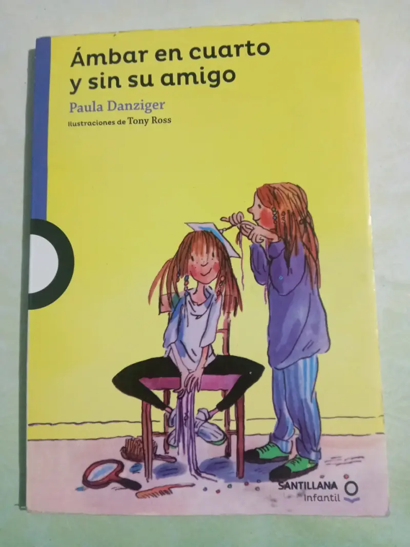 Libro Ámbar en cuarto y sin su amigo - 1