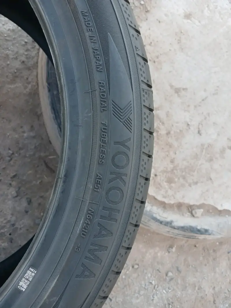 Neumático Yokohama BluEarth 205/45R17 - 3