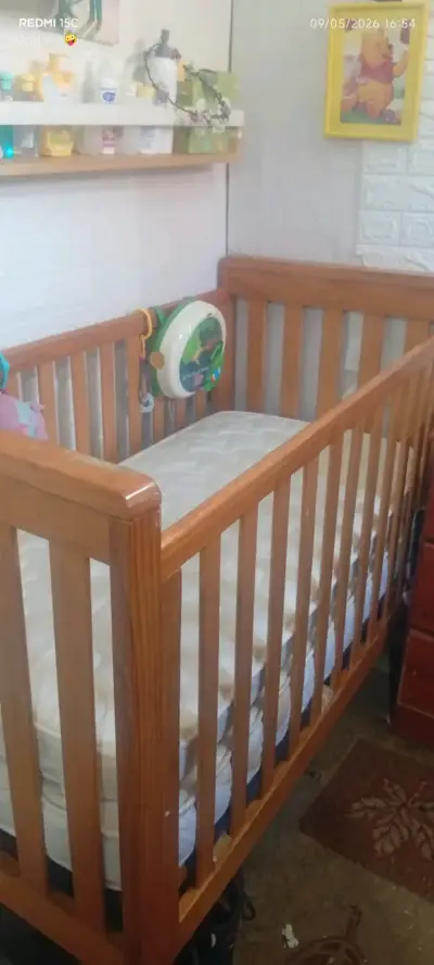 Cuna de madera para bebé - miniatura 1