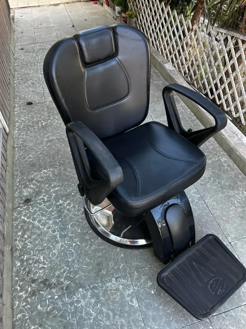 Silla de barbería negra ajustable - 1