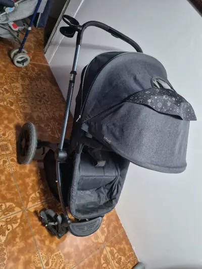 Coche de bebé Infanti gris - miniatura 1