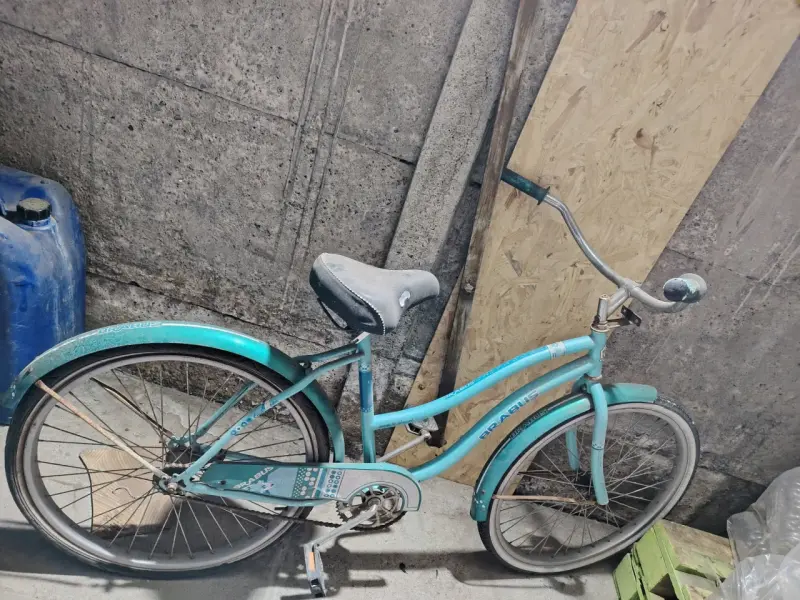 Bicicleta vintage verde