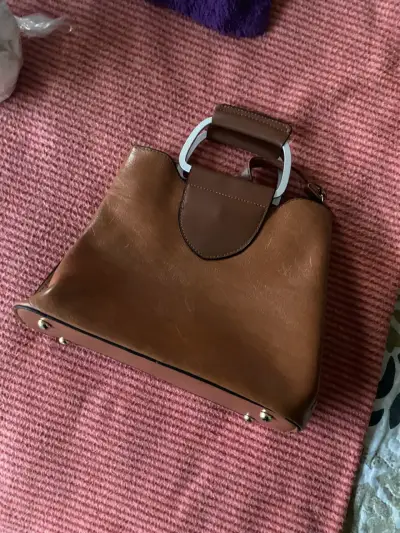 Cartera marrón con correa larga - miniatura 3