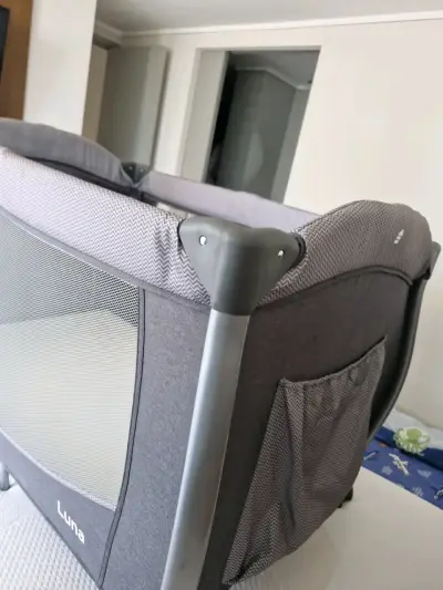 Cuna de viaje plegable gris infanti luna - miniatura 3