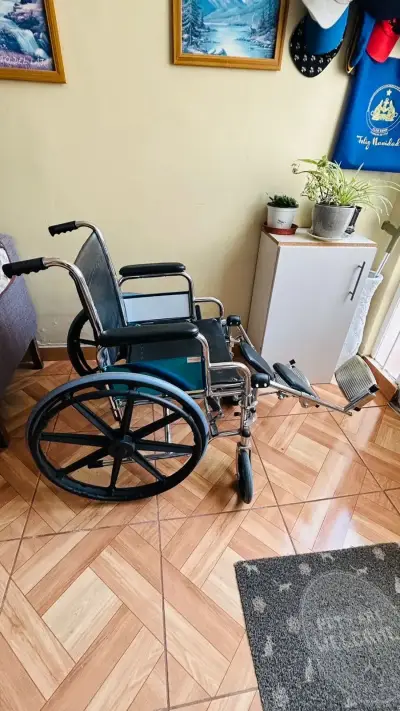 Silla de ruedas plegable ortopédica - miniatura 2