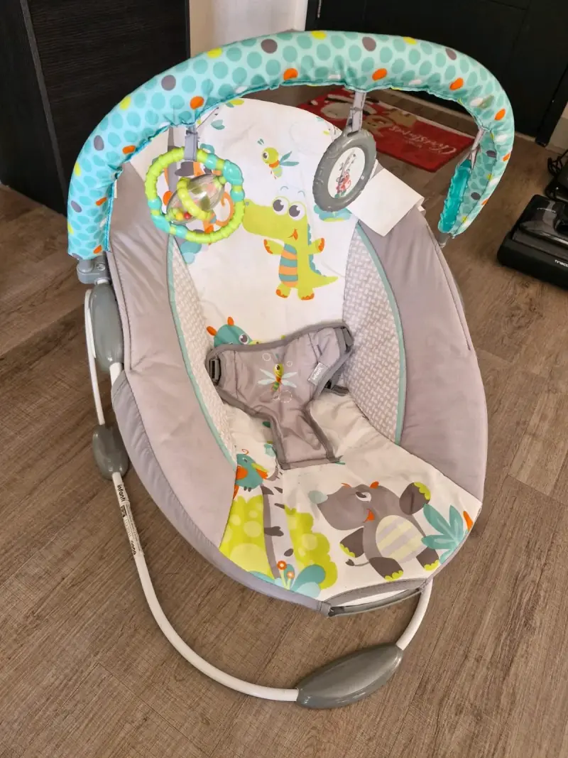 Silla mecedora para bebé - 2