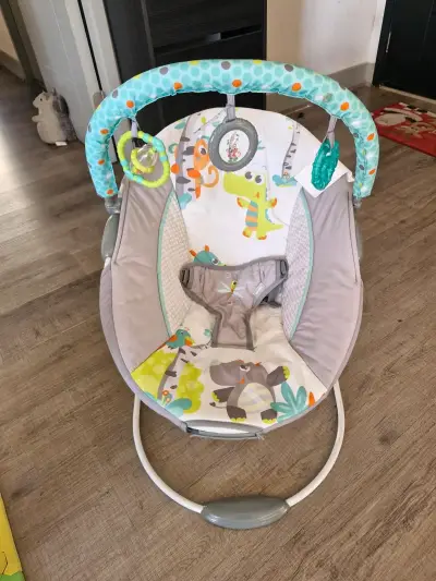 Silla mecedora para bebé - miniatura 3