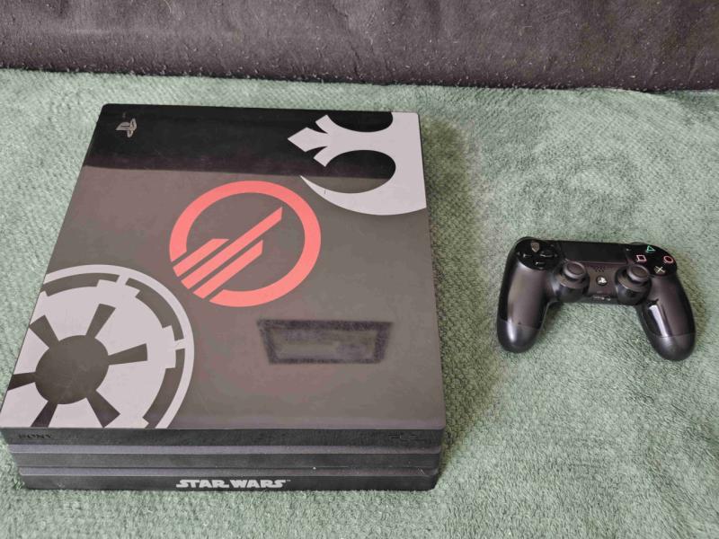 Consola PS4 edición Star Wars (precio conversable) - 2
