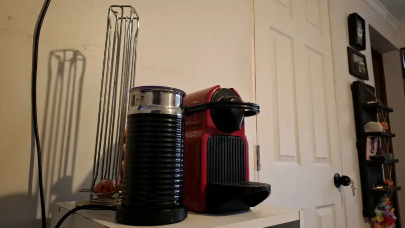 Máquina de café nespresso roja - 2