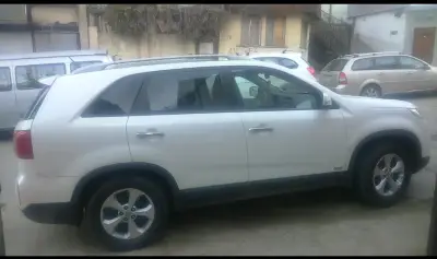 KIA Sorento 2014 en excelente estado - miniatura 3