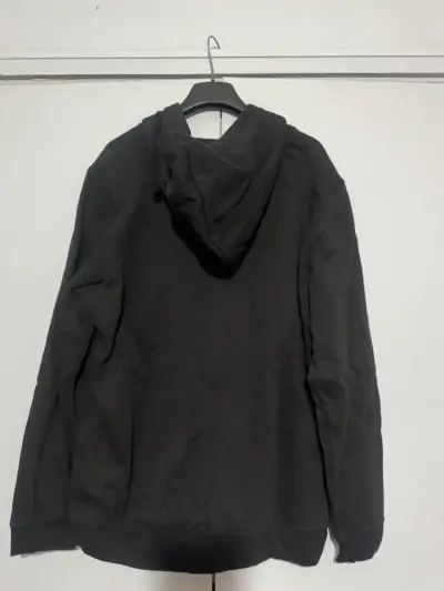 Polerón negro con capucha puma - miniatura 1