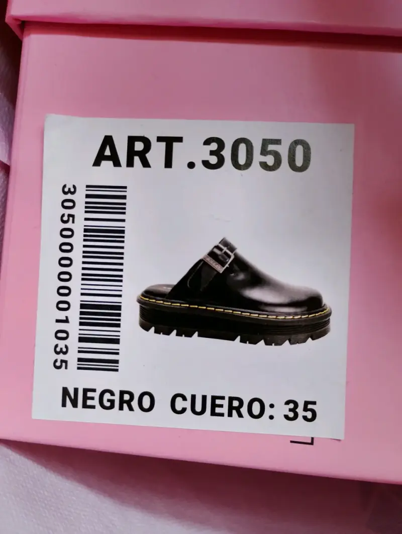 Zuecos negros de cuero - 3