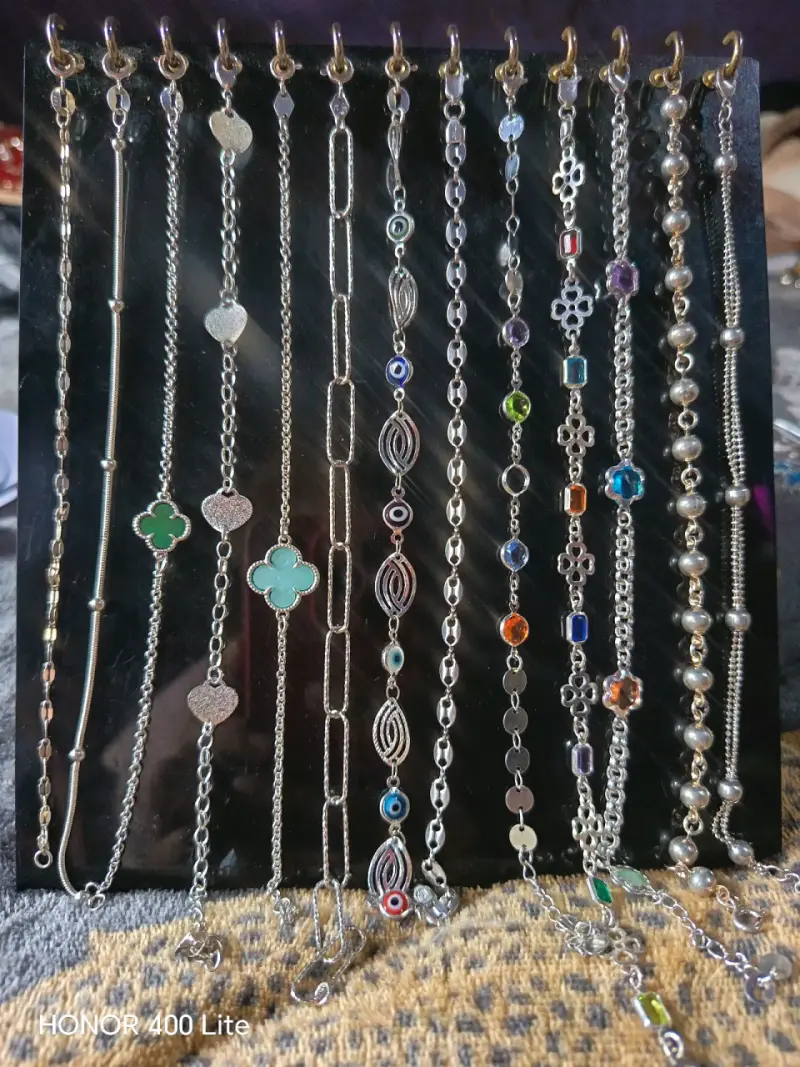 Collares de plata con dijes - 2