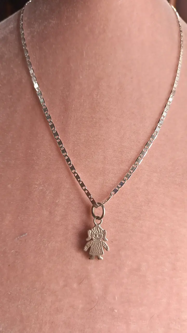 Collares de plata con dijes - 5