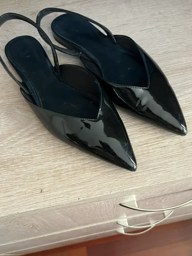Sandalias negras de charol - 3