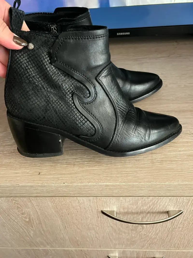 Botines negros de cuero - 2