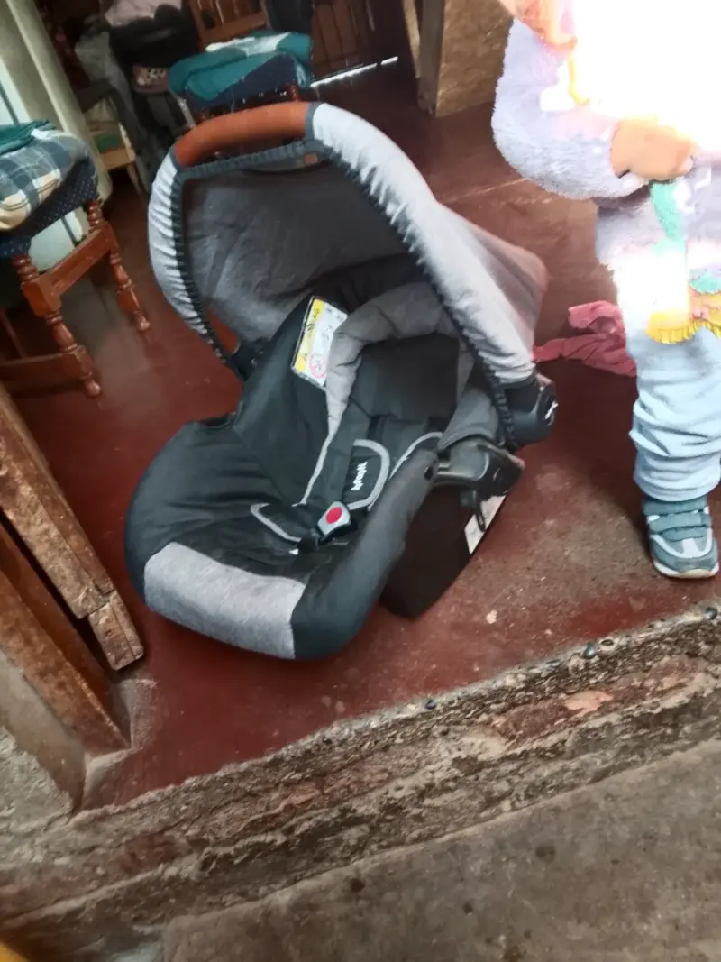 Silla de auto para bebé gris - 3