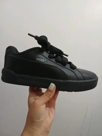 Zapatillas negras Puma - miniatura 1