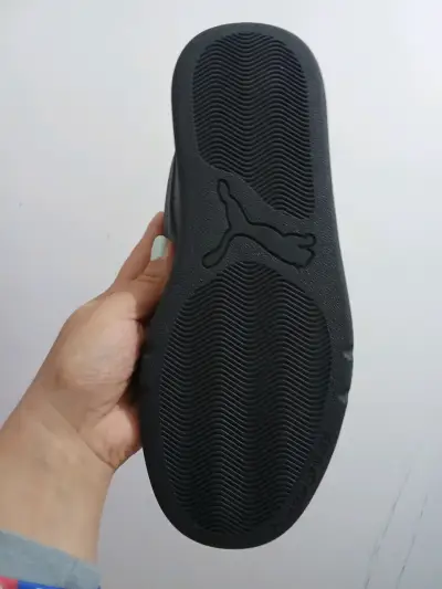 Zapatillas negras Puma - miniatura 3